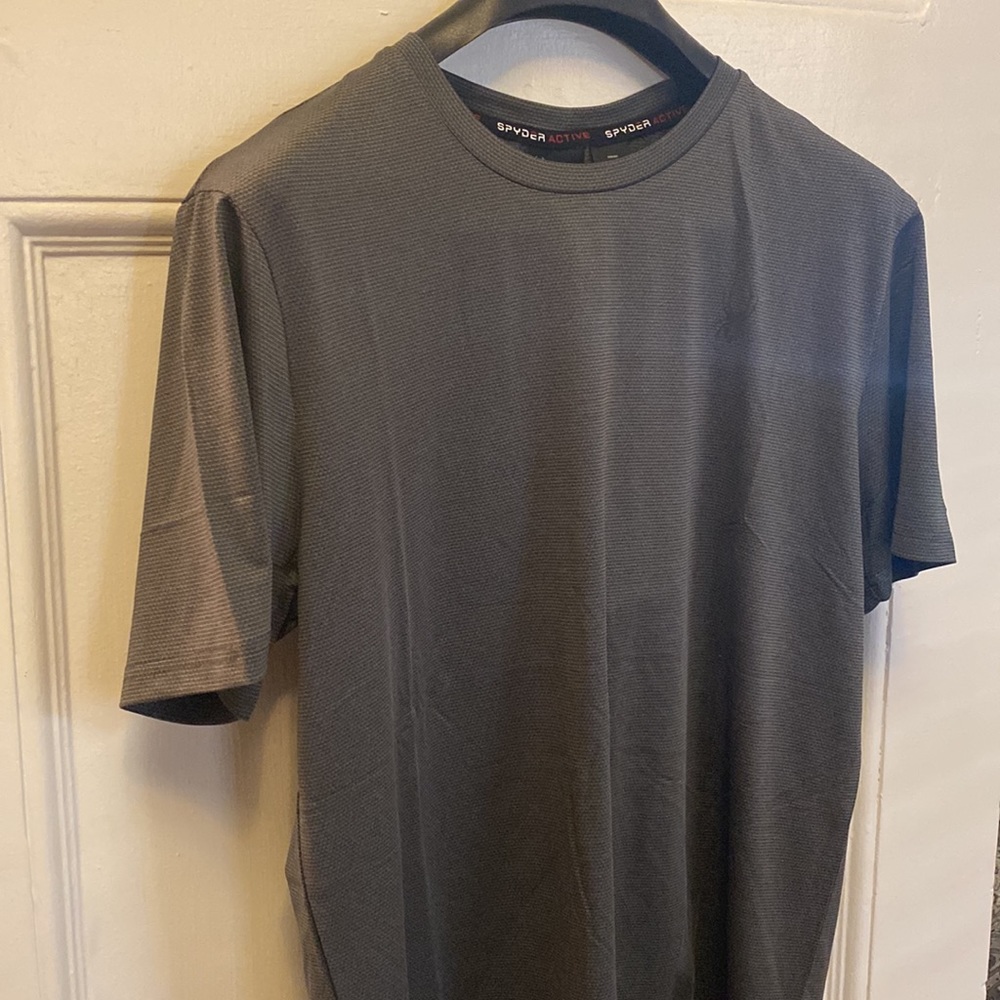 Spyder active grey short sleeve top - men’s medium